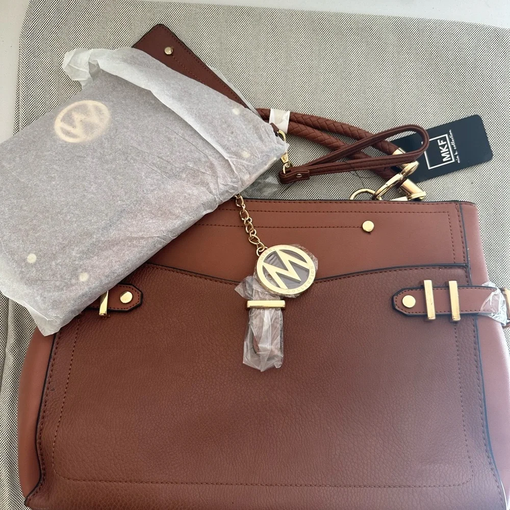 NWT MIA K. Collection Women's Leather Brown Handbag/Crossbody with Wristlet - Picture 2 of 15
